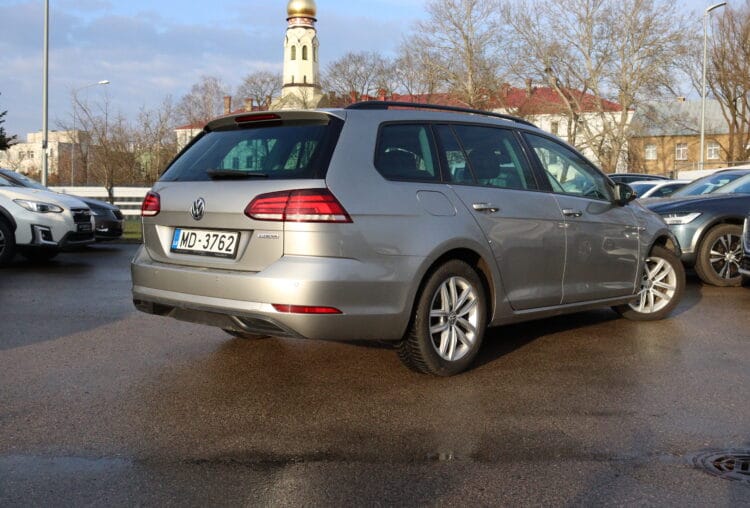 Volkswagen Golf 7 Variant Bluemotion.