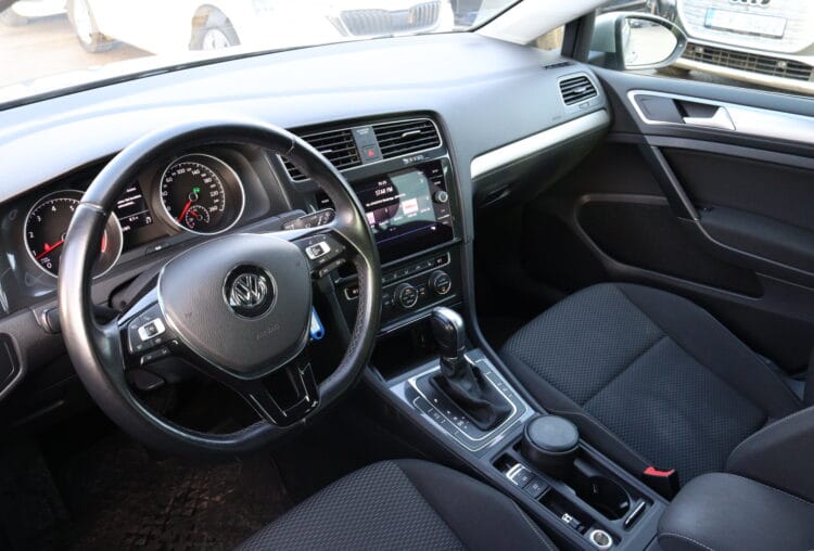 Volkswagen Golf 7 Variant Bluemotion.