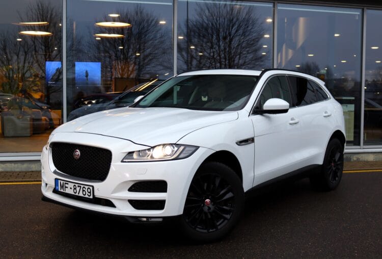 Jaguar F-Pace