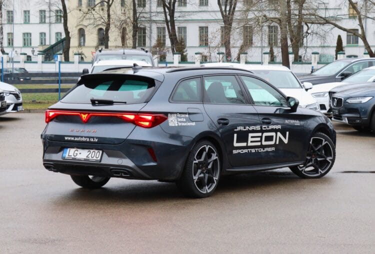 CUPRA New Leon Sportstourer