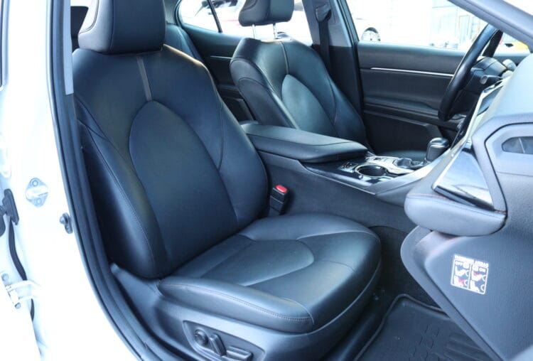 Toyota Camry Hybrid Luxury