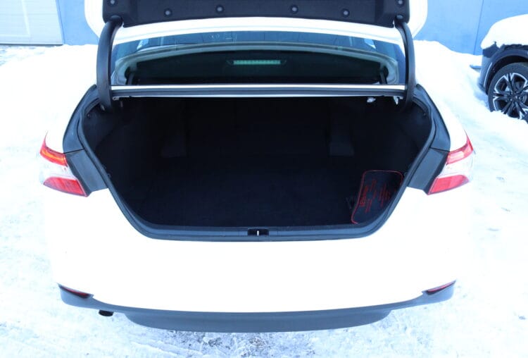 Toyota Camry Hybrid Luxury