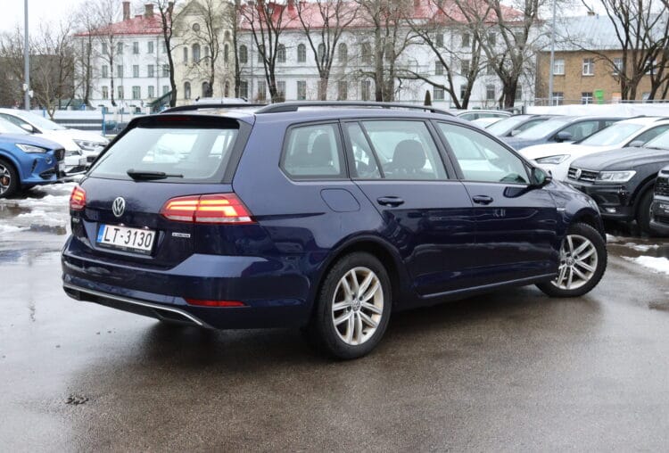 Volkswagen Golf 7 Variant Bluemotion.