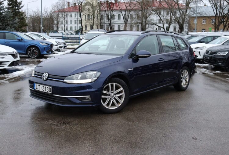 Volkswagen Golf 7 Variant Bluemotion.