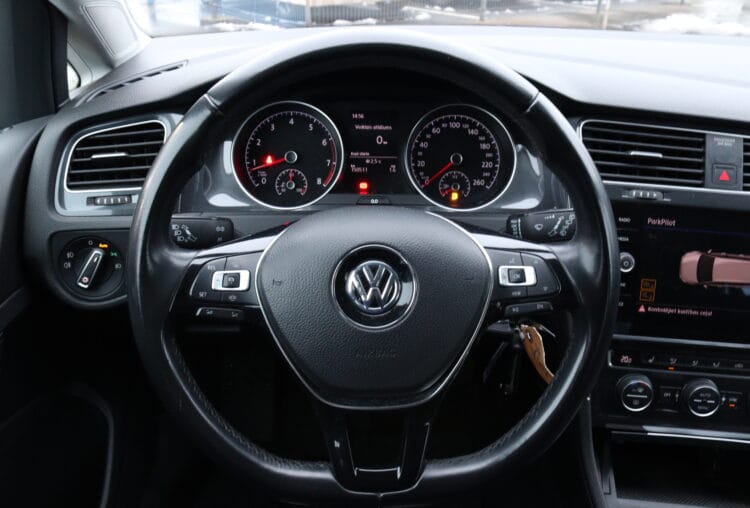 Volkswagen Golf 7 Variant Bluemotion.