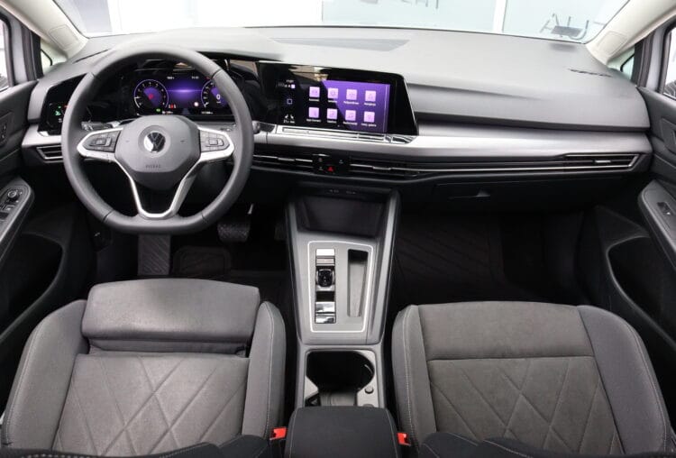 VW Golf 8 Varinat