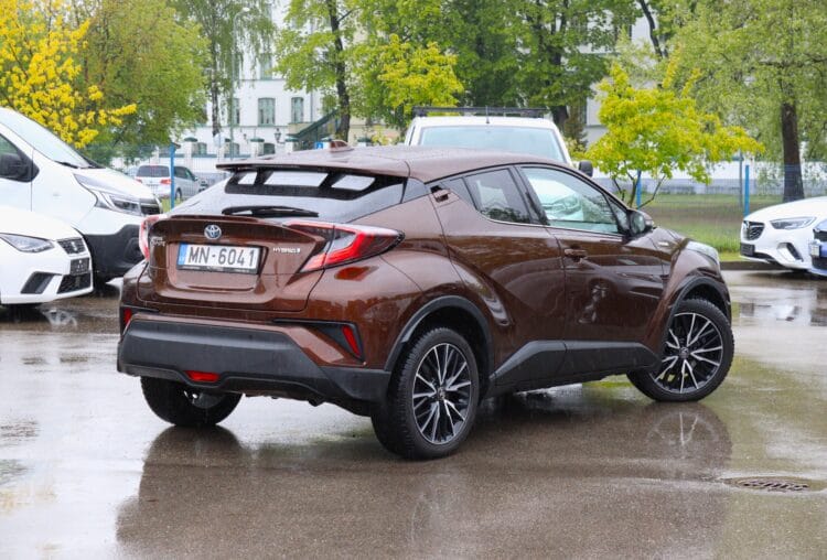 Toyota C-Hr Hybrid Premium