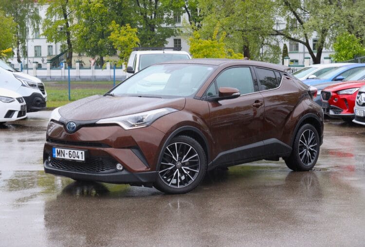 Toyota C-Hr Hybrid Premium