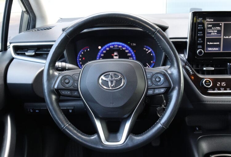 Toyota Corolla Sedan