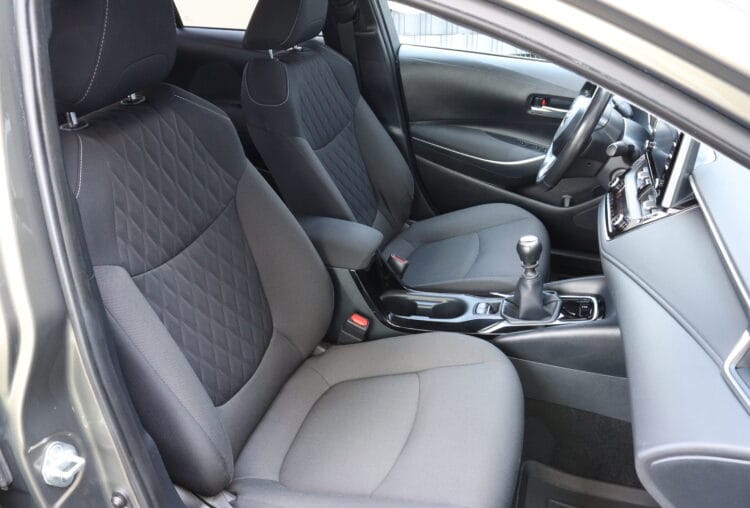 Toyota Corolla Sedan