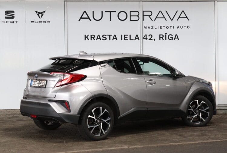 Toyota C-HR Hybrid Crossover