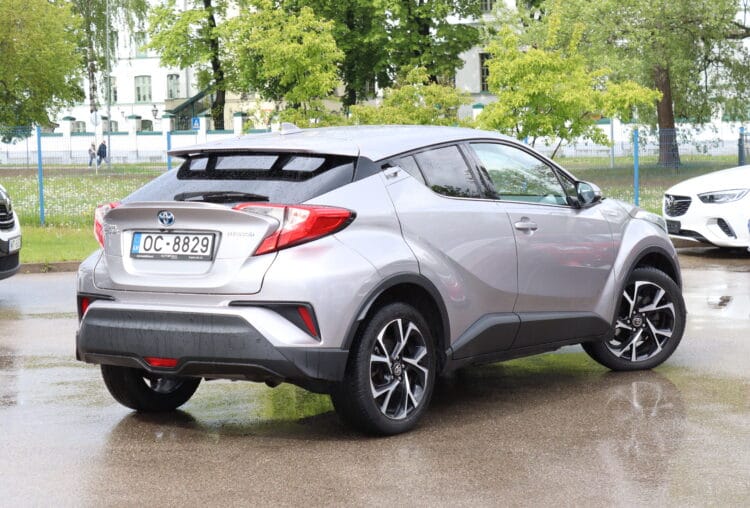 Toyota C-HR Hybrid Crossover