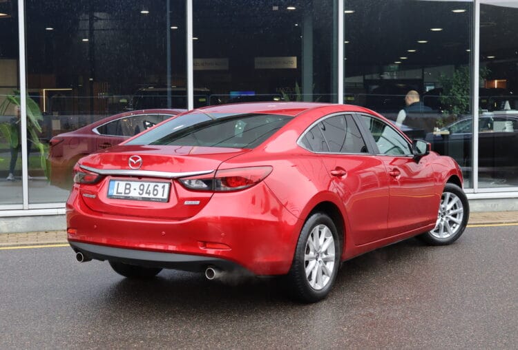 Mazda 6