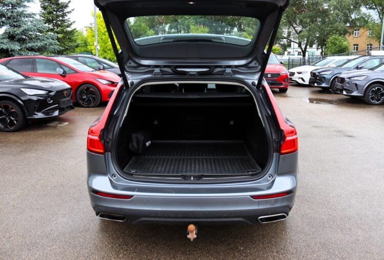 VOLVO V60 Cross Country AWD
