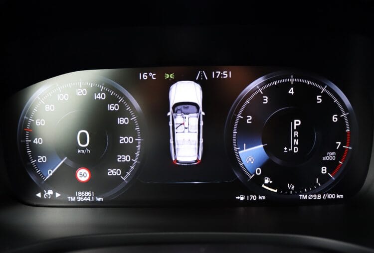 VOLVO V60 Cross Country AWD