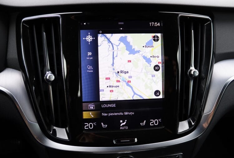 VOLVO V60 Cross Country AWD