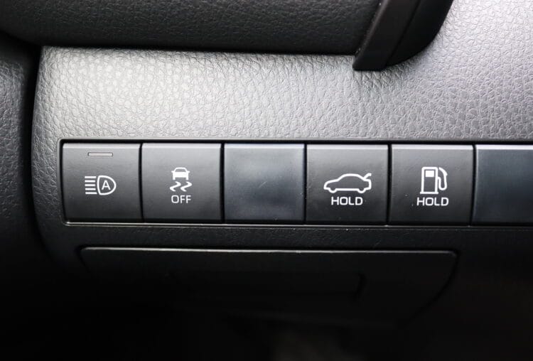 Toyota Camry Hybrid Luxury