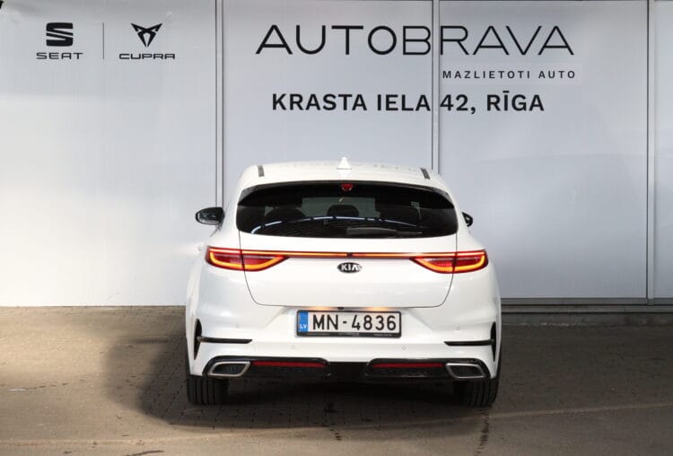 Kia Proceed