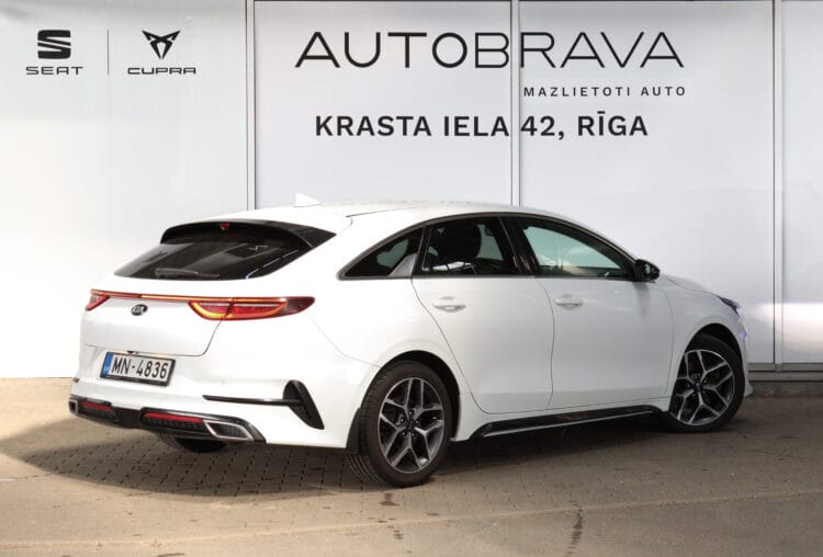 Kia Proceed