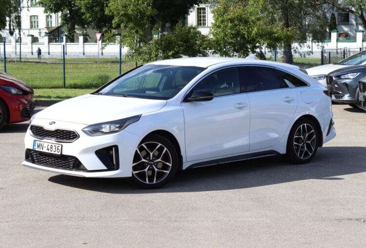 Kia Proceed