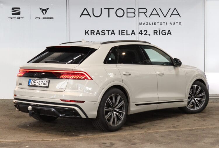 Audi Q8