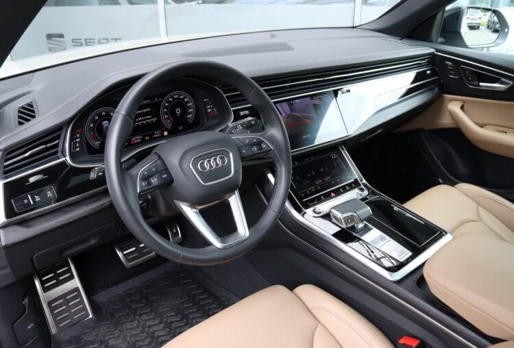 Audi Q8