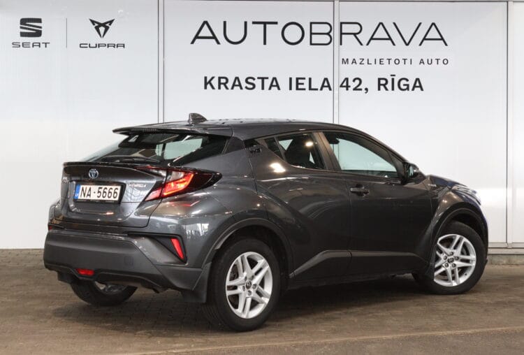 Toyota C-HR