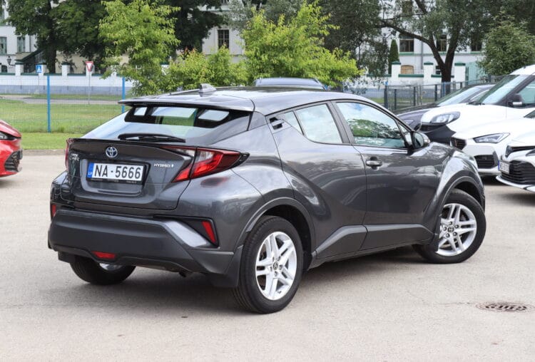 Toyota C-HR