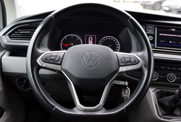VW Caravelle