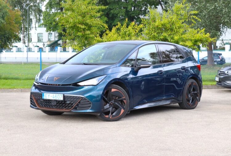 CUPRA Born e-boost