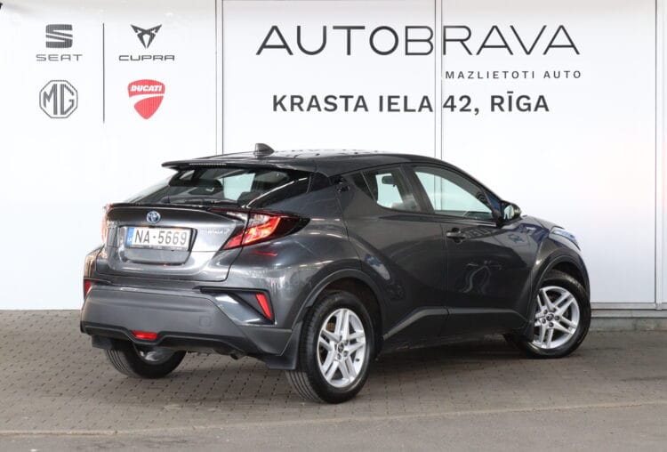 Toyota C-Hr Hybrid Active