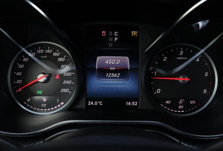 Mercedes-Benz V250