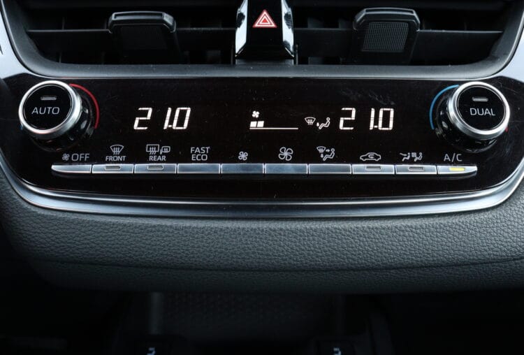 Toyota Toyota Corolla Hybrid TS