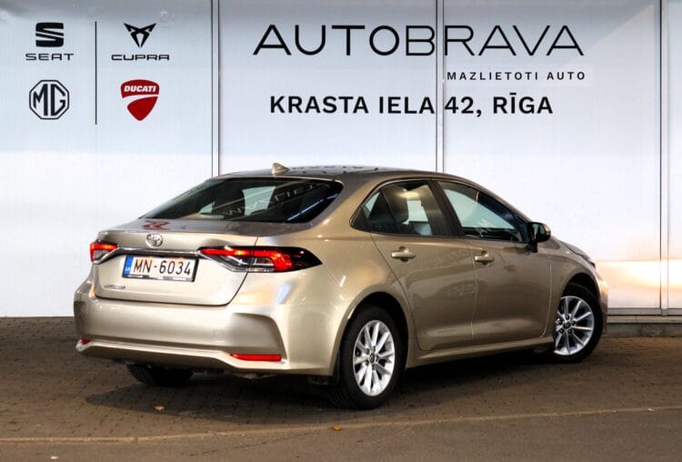 Toyota Corolla Active