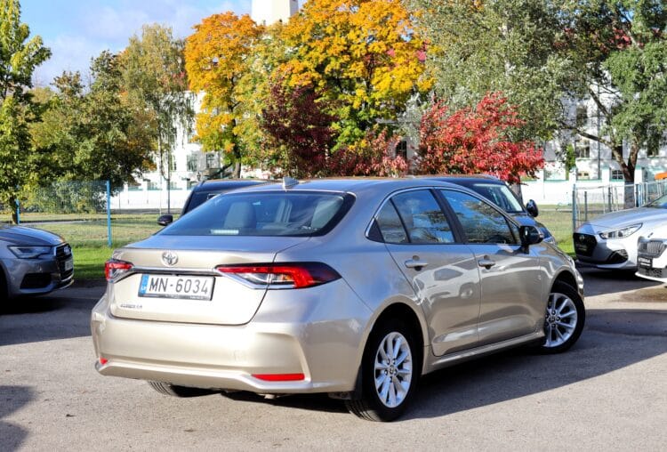 Toyota Corolla Active