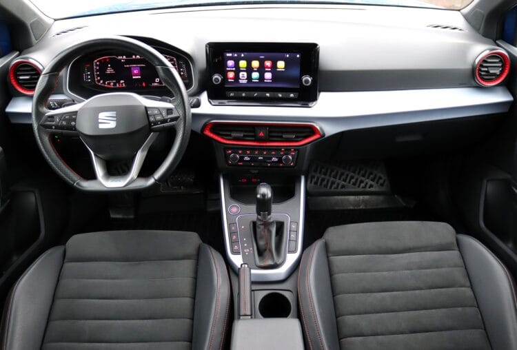 SEAT Arona FR