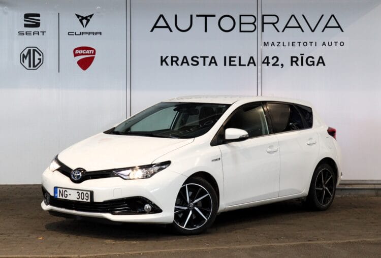 Toyota Auris Hybrid