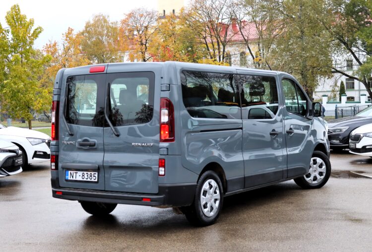 Renault Trafic Combi