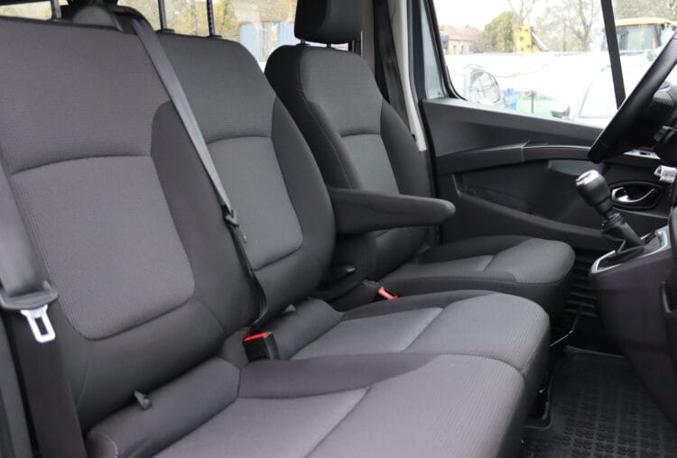 Renault Trafic Combi