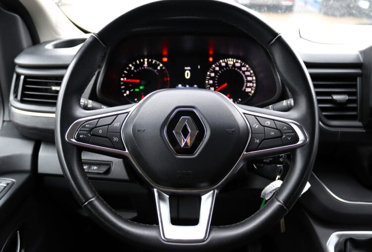 Renault Trafic Combi