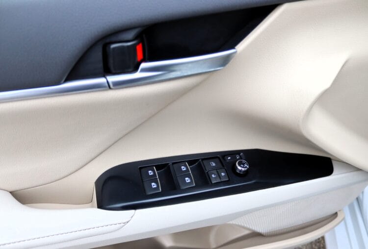 Toyota Camry Hybrid Premium