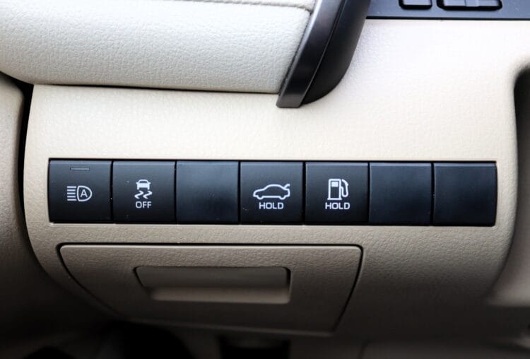 Toyota Camry Hybrid Premium