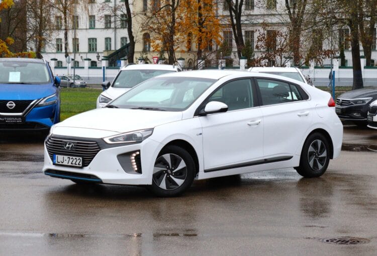 Hyundai Ioniq Hybrid