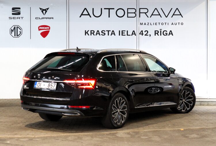 Skoda Superb Combi