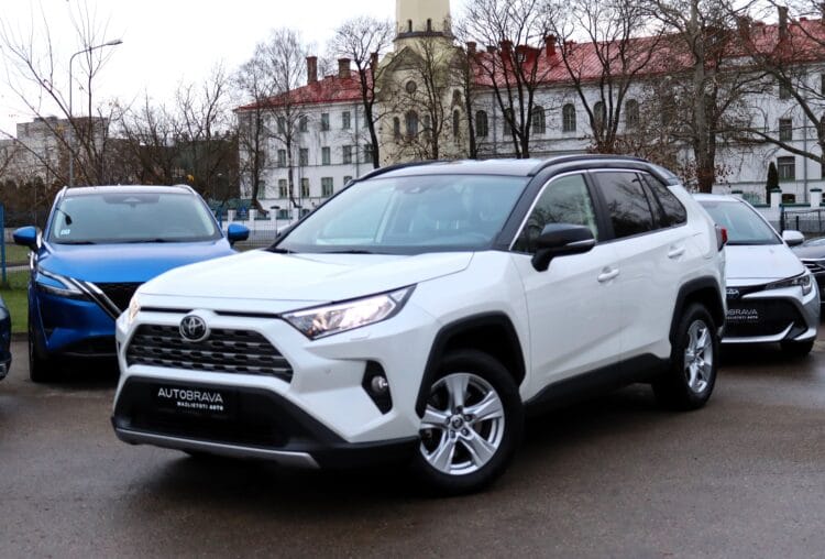 Toyota Rav4 Luxury FWD