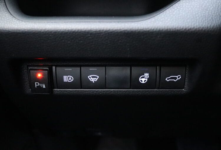 Toyota Rav4 Luxury FWD