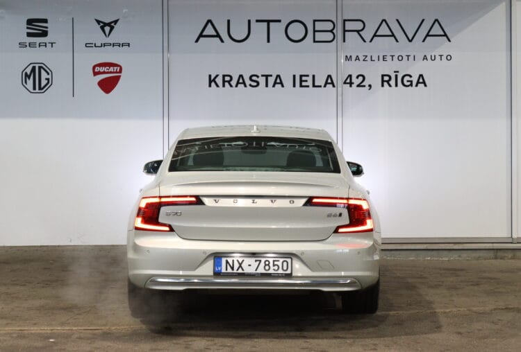 VOLVO S90 B6 AWD Inscription