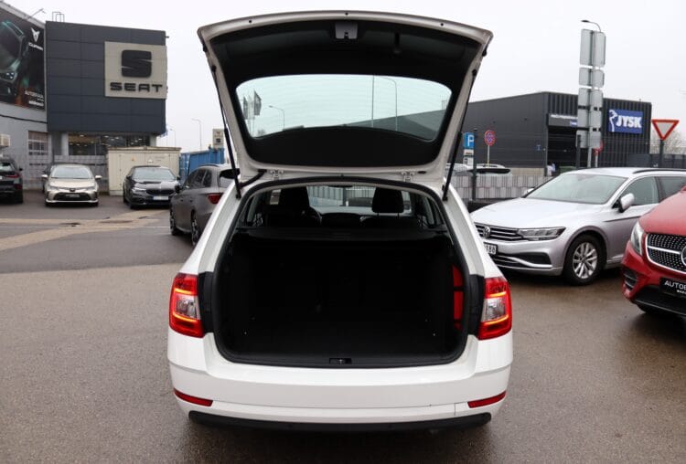 Skoda Octavia Combi Elegance