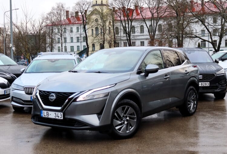 Nissan Qashqai AT