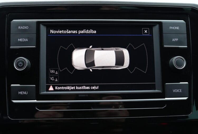 VW Passat B8 Business